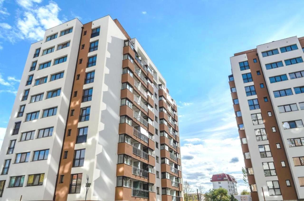 Big & Cosy Apartment With 3 Double Beds & 2 Bathrooms Ясси Екстер'єр фото