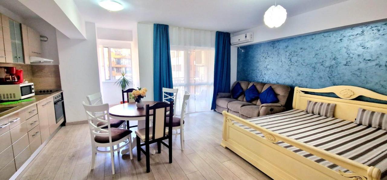 Big & Cosy Apartment With 3 Double Beds & 2 Bathrooms Ясси Екстер'єр фото