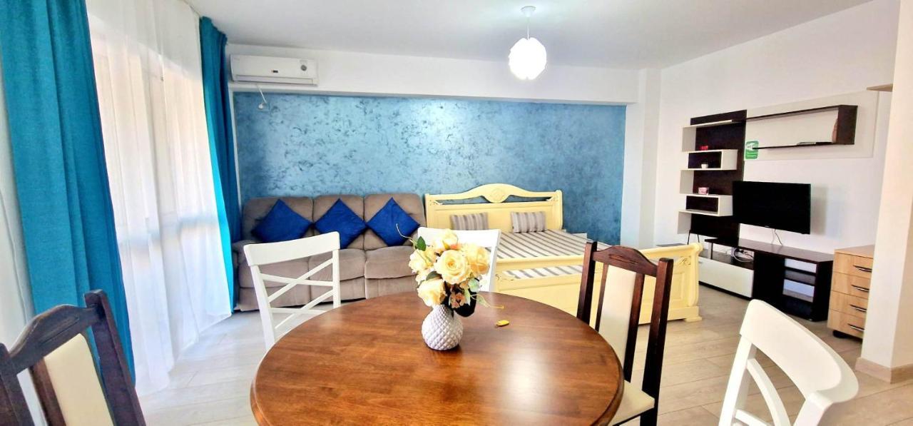 Big & Cosy Apartment With 3 Double Beds & 2 Bathrooms Ясси Екстер'єр фото